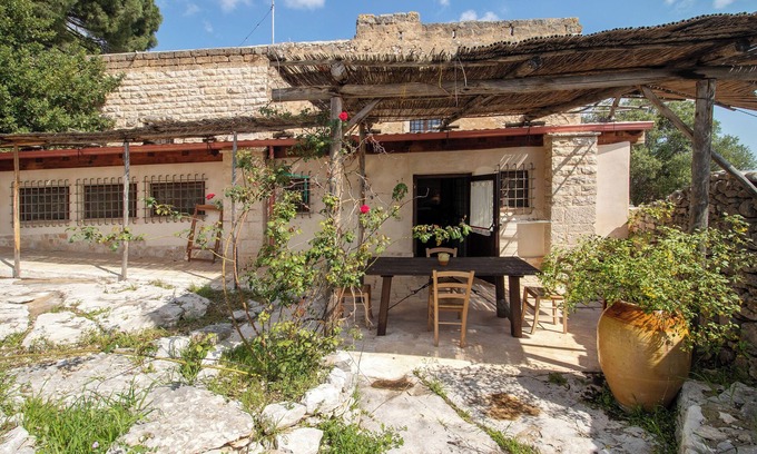 Bisceglie Apartamento | Apartamento 'Iazzo' con terraza compartida, jardín privado y Wi-Fi