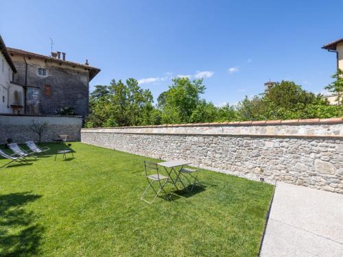 Cividale del Friuli Apartamento | Apartment Il Giardino Segreto-4 by Interhome