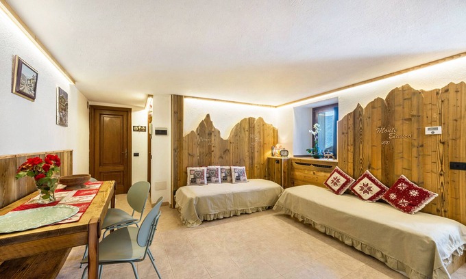 Chatillon Apartamento | Apartamento 'Il Nido Di Letizia' con vistas a la montaña, jardín privado y balcón