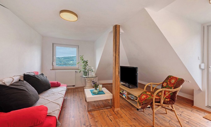 Lahnstein Apartamento | Apartamento 'Im Rosenberg' con terraza privada y Wi-Fi