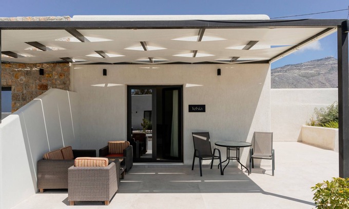 Agios Georgios Casa | Apartamento En Un Apartahotel 'Villa Basilca Tefsia' Con Jardín Privado, Wi-Fi Y Aire Acondicionado
