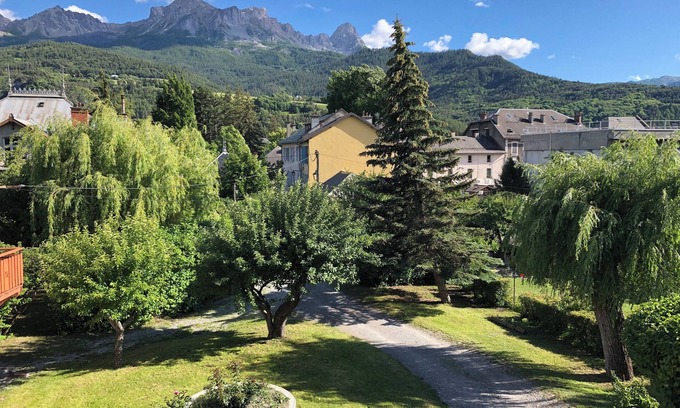Barcelonnette Apartamento | Apartment in a Mexican villa in the center of Barcelonnette, heart of the Alps