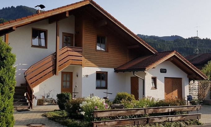 Oberstaufen Apartamento | Apartamento en una ubicación tranquila y fantástica en la casa unifamiliar de 2 viviendas.