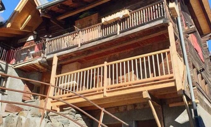 Heremence Apartamento | Apartment in an authentic Valais mountain village