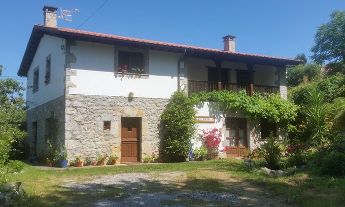 Llamigo Apartamento | Apartamento en casa rural asturiana, cerca de la playa