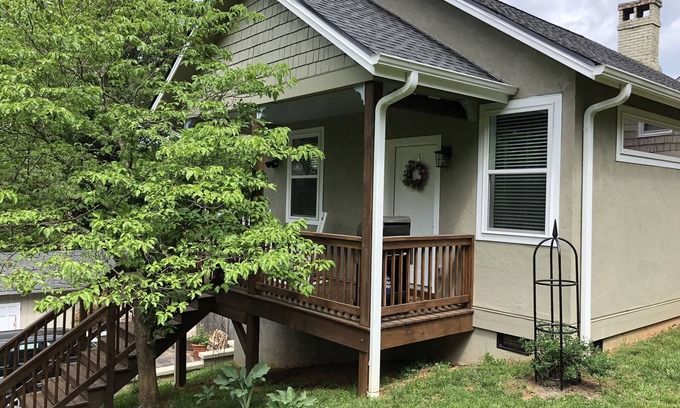 Asheville Apartamento | Apartamento a estrenar en Biltmore Village ESPECIAL DE FEBRERO - TARIFA NOCTURNA $ 100