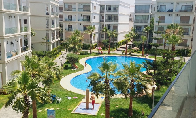 Bouznika Apartamento | Apartment in Bouznika with pool view