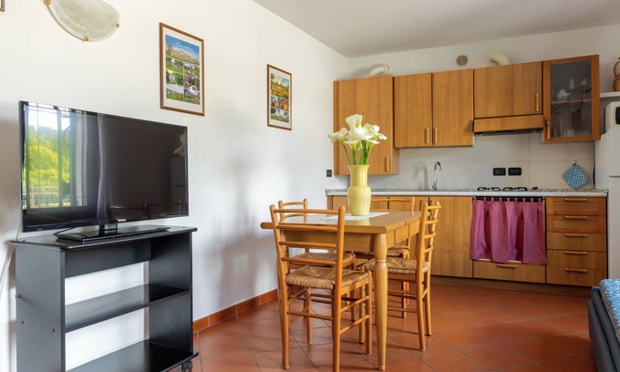 Malcontenta Apartamento | Apartamento en casa rural, Venecia. Dormitorio, baño, cocina completa / sala de estar.