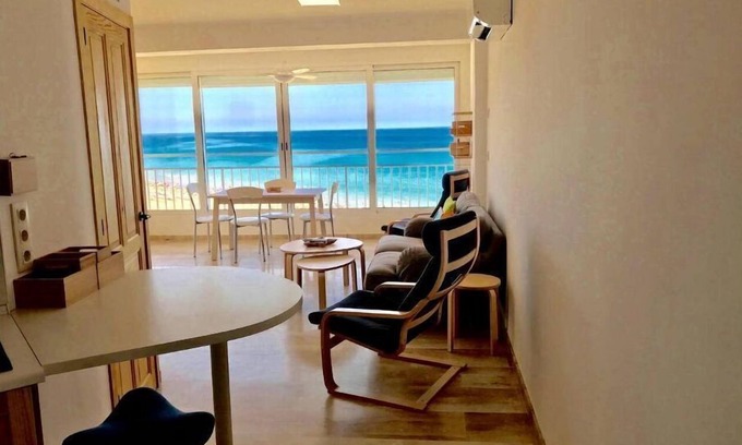 Grau i Platja Condominio | Apartamento frente a la playa. Piso 13 con las mejores vistas