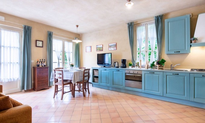 Siena Apartamento | Apartment in historic Villa in Siena "IL CHIANTI"