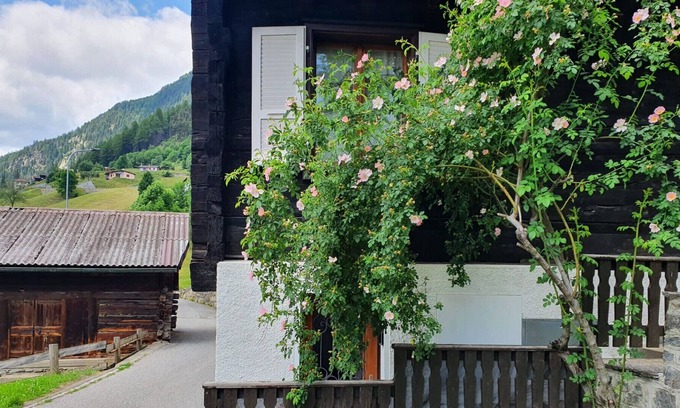 Osco Apartamento | Apartment in historic village of Leventina (Margherita Apartment)