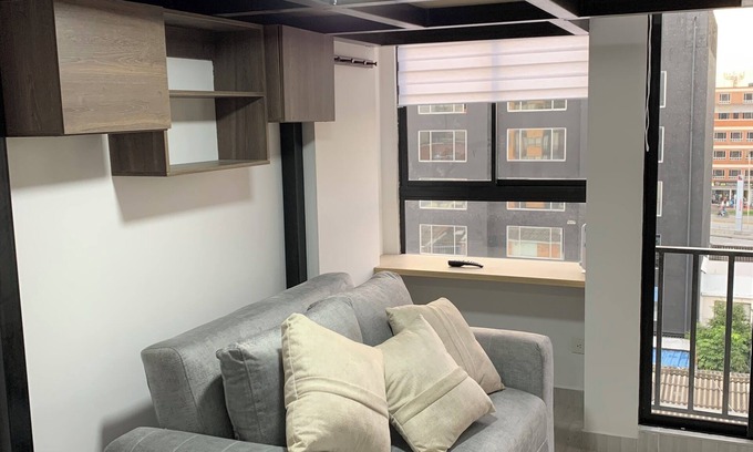 Barrios Unidos Apartamento | Apartment in La Castellana