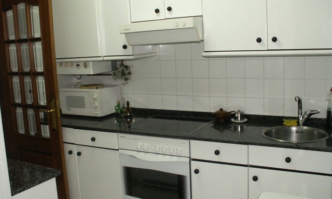 La Coruna Apartamento | Piso en La Coruña de tres habitaciones y dos baños