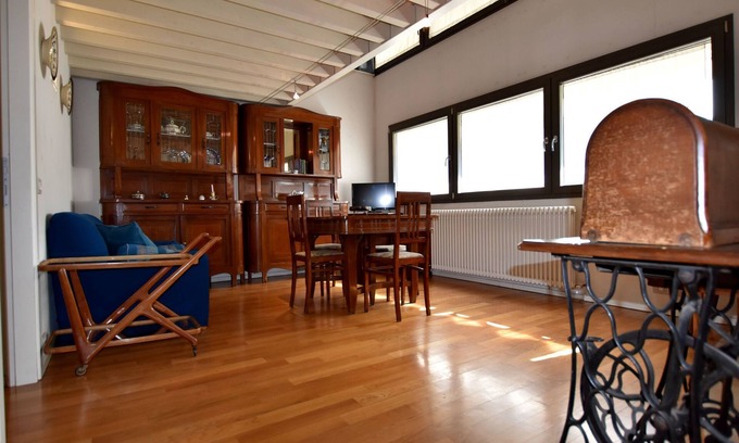Lovere Apartamento | Acogedor Apartamento en Lovere cerca del Lago