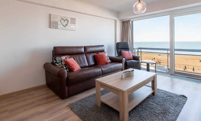 Mariakerke Apartamento | Apartamento en Mariakerke con Vista al Mar