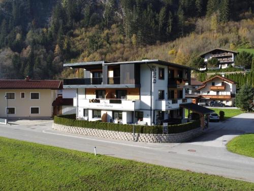 Burgstall Apartamento | Apartment in Mayrhofen near Ski Lifts