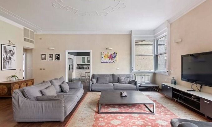 Porta Genova Apartamento | Apartamento en Milán con 4 habitaciones, capacidad 12