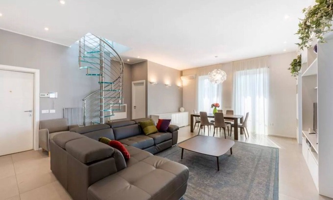 Ticinese Apartamento | Apartamento en Milán con 3 habitaciones, capacidad 6