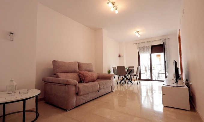 Barrio de la Vega Apartamento | Apartamento en zona tranquila entre la nieve y la playa, a 10 mín de la Alhambra