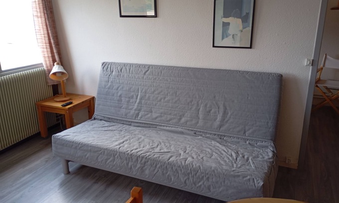 Murat-le-Quaire Apartamento | Apartment in residence facing Puy de Sancy