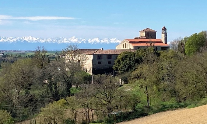 Mouzens Apartamento | Apartment in renovated Chateau with private terrace.