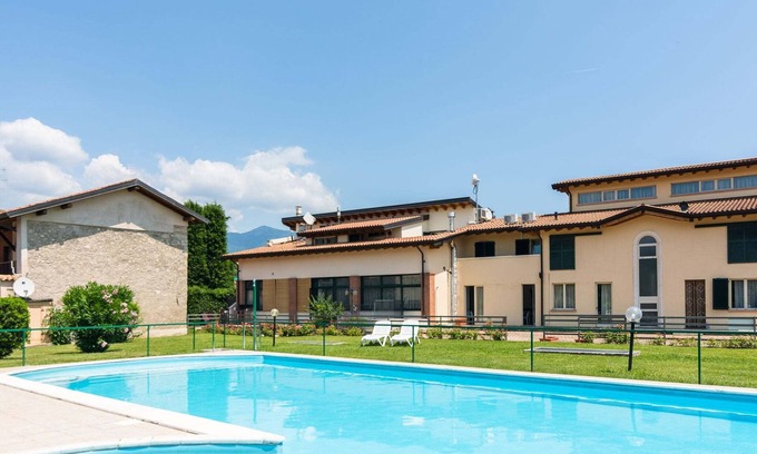 Cunettone Casa | Apartamento en Salò con Piscina y Olivos