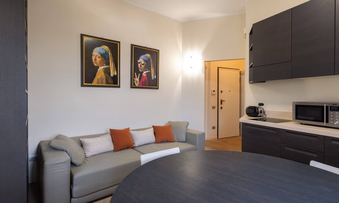 Como City Centre Apartamento | Apartment in the center of Como near Lake Como to experience the city.
