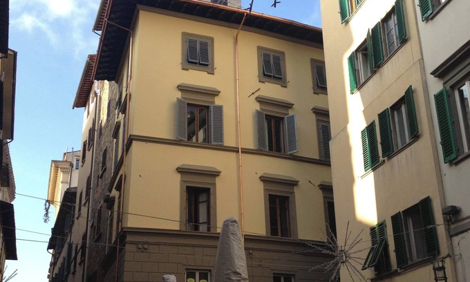 Oltrarno Apartamento | Apartment in the Centre of Florence - 3rooms -2/5 Persons