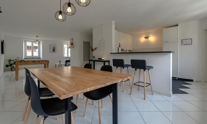 Biel Apartamento | Apartment in the city center with free parking