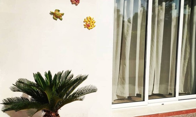 Noto Marina Apartamento | Apartment in villa 200 m from the beach in Lido di Noto