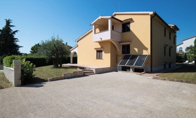 Gulici Apartamento | Apartment in Villa Irena with large terrace in Poreč