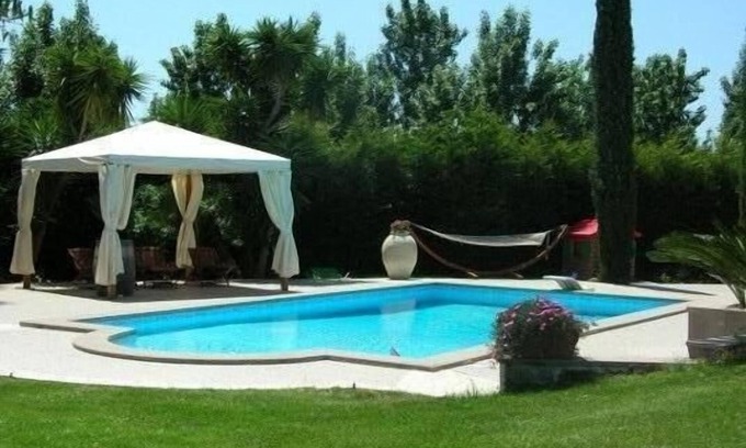 Cerveteri Villa | Apartamento en villa, amplio jardín, piscina, spa, cerca del mar de Roma