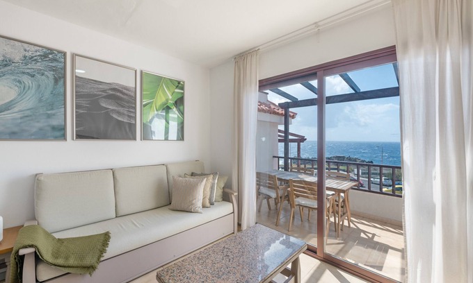 Brena Baja Apartamento | Apartamento 'Isla Bonita- A - 29' con vistas al mar, piscina compartida y Wi-Fi