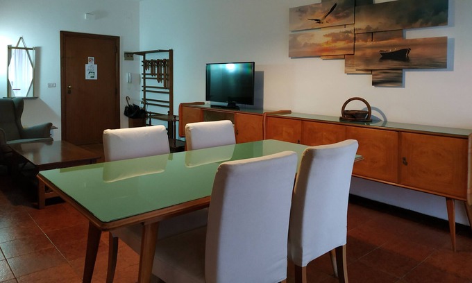 Francavilla al Mare Apartamento | Apartamento con amplio balcón a 100 metros del mar.