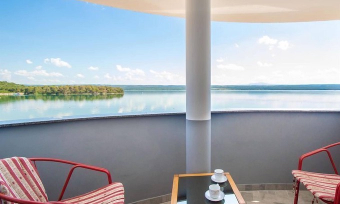 Raslina Apartamento | Apartamento Ivana by Interhome