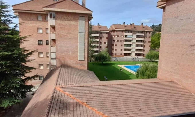 Jaca Apartamento | Apartment Jaca, 3 bedrooms, 7 persons