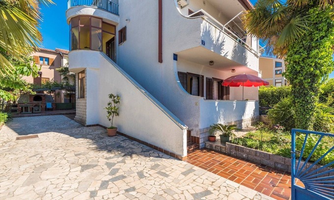 Spadici Apartamento | Apartments Nusha / Studio Apartment on the Groundfloor