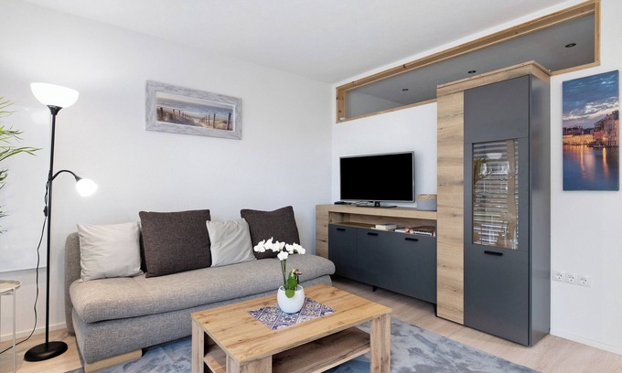 Lustenau Apartamento | Apartamento 'König' con vistas a la montaña, terraza compartida y Wi-Fi