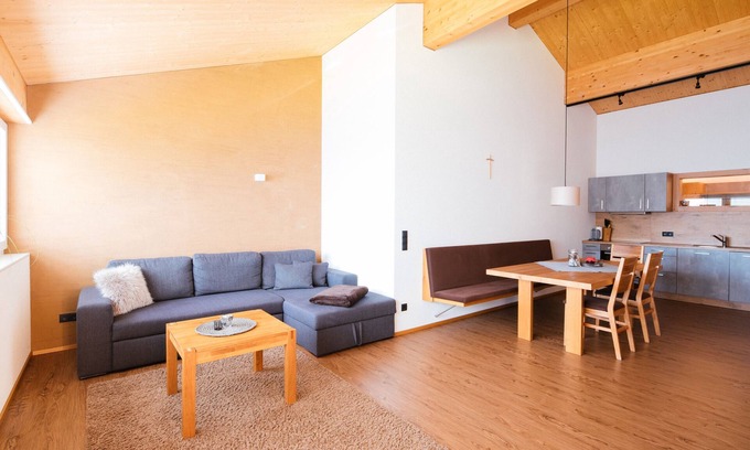 Fontanella Apartamento | Apartamento 'Konzett Top 4' con vistas a la montaña, terraza compartida y Wi-Fi