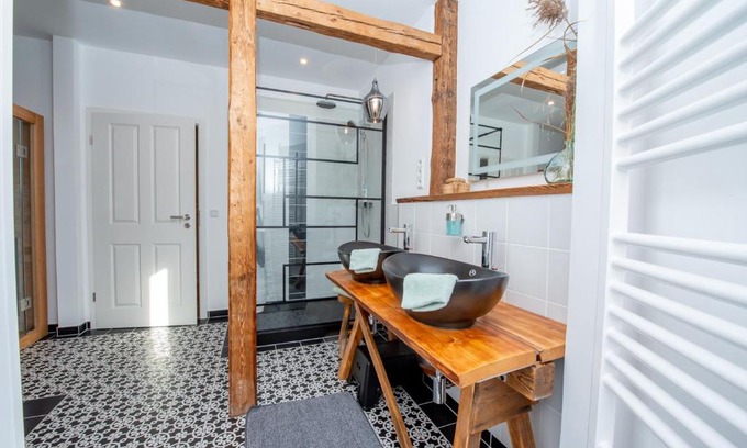 Eisenach Apartamento | Apartment Kronprinz zentral mit Infrarot-Sauna