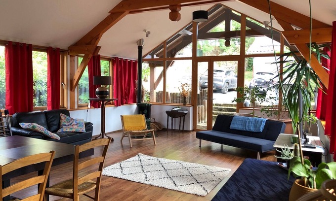 Espaly-Saint-Marcel Apartamento | Apartamento 'Le Kiosque De Compostelle' con piscina privada, jardín privado y Wi-Fi