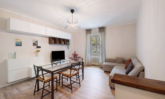 Civenna Apartamento | Apartamento 'La Casa Di Tina - Civenna' con balcón y Wi-Fi