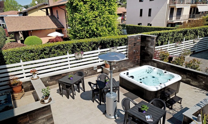 Sesto Calende Apartamento | Apartamento 'La Corta di Silvia 2' con zona exterior y Wi-Fi