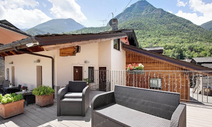Cors Apartamento | Apartamento 'La Maison de Amélie - Bed' con vistas a la montaña, terraza compartida y Wi-Fi