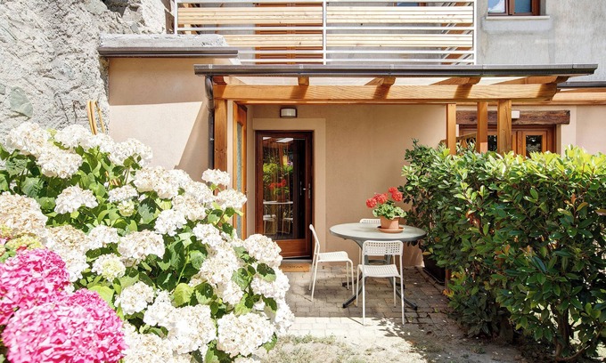 Cors Apartamento | Apartment 'La Maison De Amelie - Josephine 1' with Mountain View, Private Garden and Wi-Fi