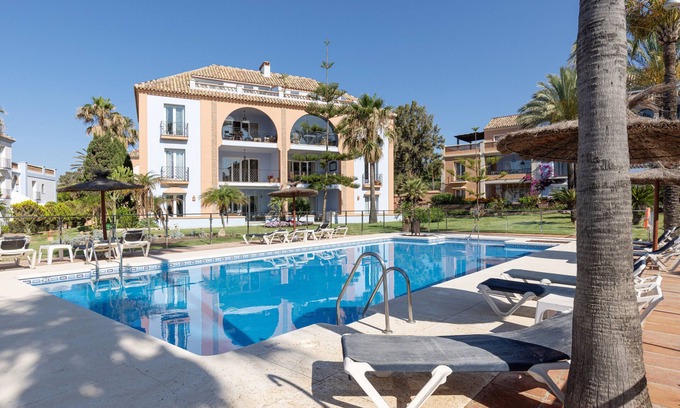 Bahia de Casares Apartamento | Apartamento "La Perla de Marakech 4" con vistas al mar, piscina compartida y Wi-Fi