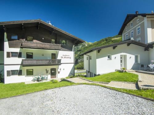 Bad Gastein Apartamento | Apartment Landhaus St- Georg-2 by Interhome