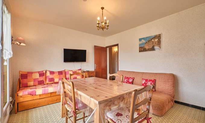 Lans-en-Vercors Apartamento | Apartamento 'Lans En Vercors Appartement 2 Pièce' con vistas a la montaña y balcón