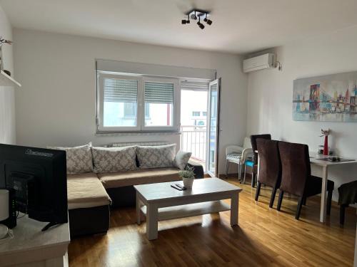 Vozdovac Apartamento | Apartment Leonis