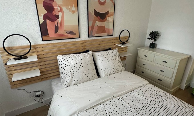 Saint-Cyprien Plage Apartamento | Apartment Les Goëlettes in Saint Cyprien Plage, sea view with swimming pool - 4 Pers